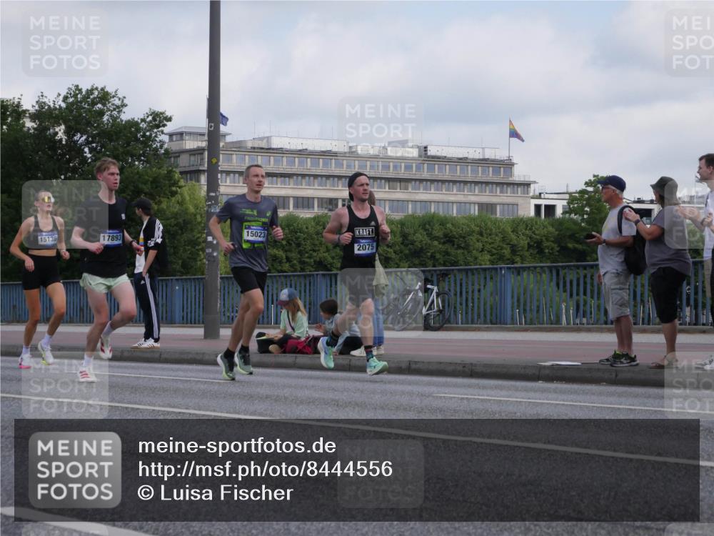 29.06.2025 - hella hamburg halbmarathon Luisa Fischer http://msf.ph/oto/8444556 29.06.2025 09:45:46 Kennedybrücke 2025, 2075, 15023, 15136, 17893, 2075, 2180, 2203, 8318, 8376, 9804 meine-sportfotos.de
