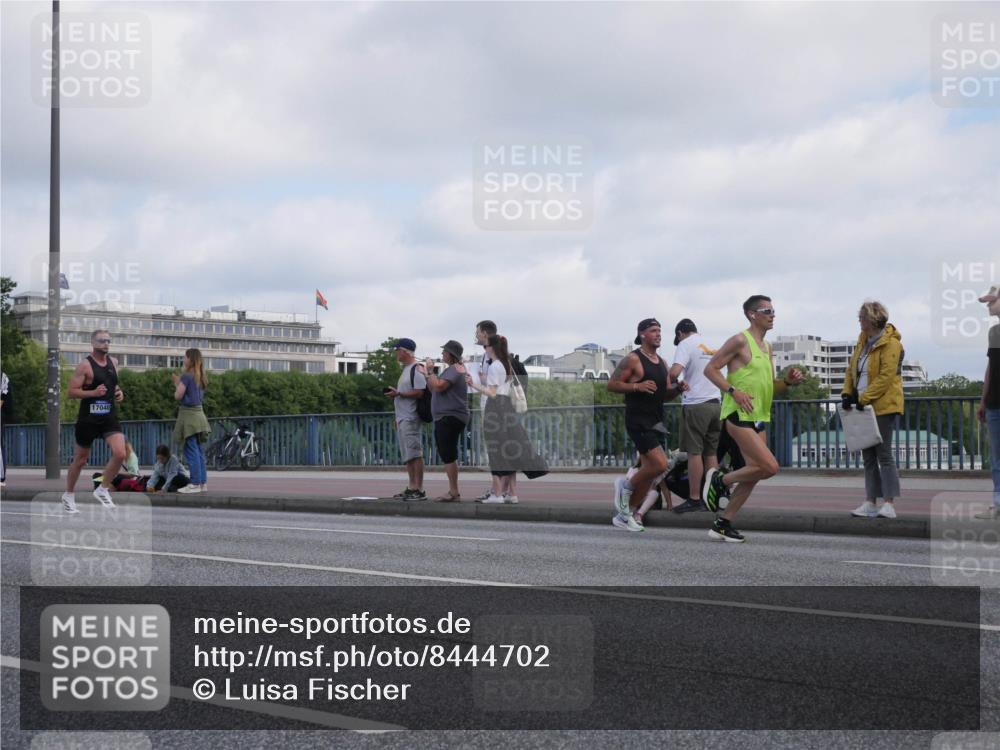 29.06.2025 - hella hamburg halbmarathon Luisa Fischer http://msf.ph/oto/8444702 29.06.2025 09:45:53 Kennedybrücke 17040, 2180, 2203, 2483, 8318, 8376, 9804, 10351 meine-sportfotos.de