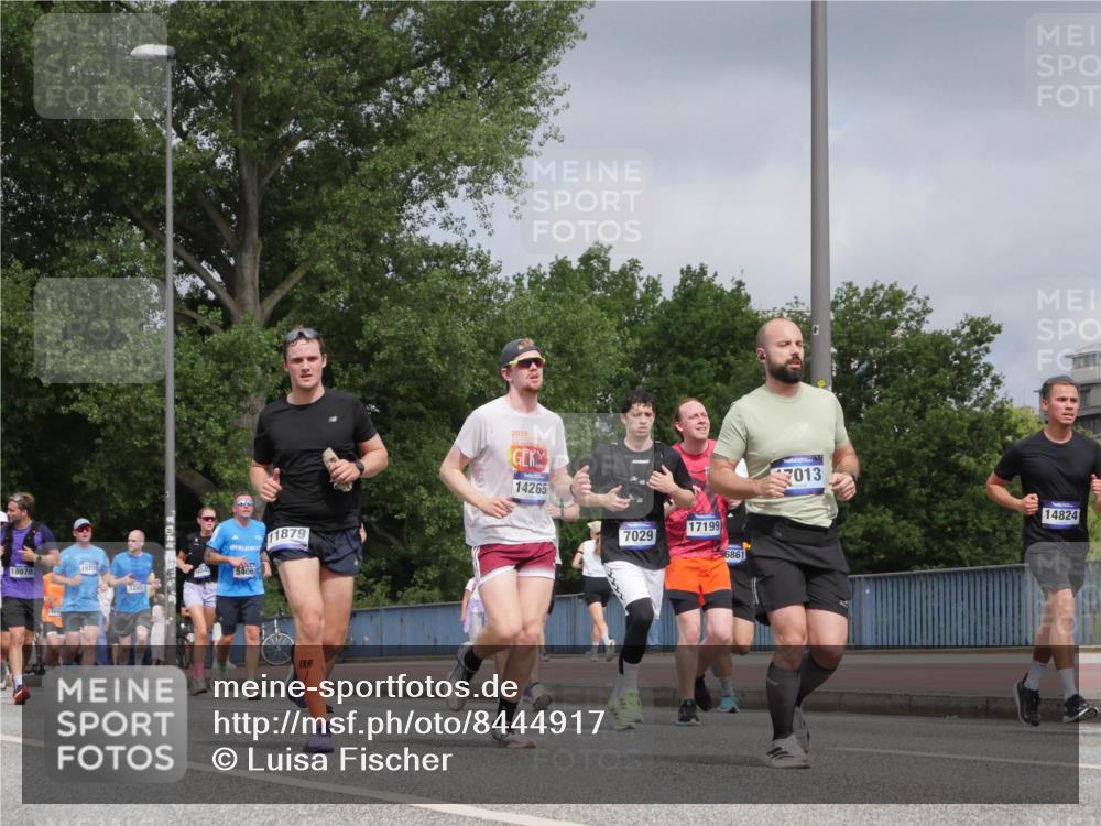 29.06.2025 - hella hamburg halbmarathon Luisa Fischer http://msf.ph/oto/8444917 29.06.2025 10:26:56 Kennedybrücke 11879, 2019, 14265, 18070, 15709, 3285, 5406, 17199, 7029, 6861, 013, 14824, 1003, 1048, 2125, 3457, 4464, 5406, 6502, 7021, 7029, 7820, 8181, 8716, 10649 meine-sportfotos.de