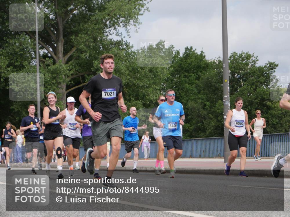 29.06.2025 - hella hamburg halbmarathon Luisa Fischer http://msf.ph/oto/8444995 29.06.2025 10:27:00 Kennedybrücke 9217, 464, 173, 7021, 1452, 285, 5406, 6502, 2125, 3034, 3285, 3457, 4464, 4684, 5406, 6502, 7021, 7029, 8181, 9217, 10649 meine-sportfotos.de