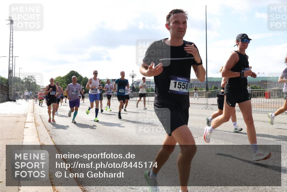 29.06.2025 - hella hamburg halbmarathon Lena Gebhardt http://msf.ph/oto/8445174 29.06.2025 09:53:19 Lombardsbrücke 17729, 5022, 13690, 4091, 1558, 1012, 1391, 1466, 1558, 1735, 1750, 1759, 1782, 2048, 2213, 2233, 2234, 2365, 2402, 2590, 2623, 2788, 2970, 3021, 3098, 3146, 3186, 3304, 3414, 3907, 3917, 3928, 4091, 4310, 4553, 4981, 4997, 5022, 5132, 5460, 5476, 5623, 5624, 5682, 5692, 6071, 6081, 6152, 6203, 6282, 6375, 6460, 6712, 6716, 6903, 7005, 7093, 7147, 7204, 7322, 7450, 7765, 8063, 8145, 8467, 8664, 9126, 9626, 9965, 13009 meine-sportfotos.de