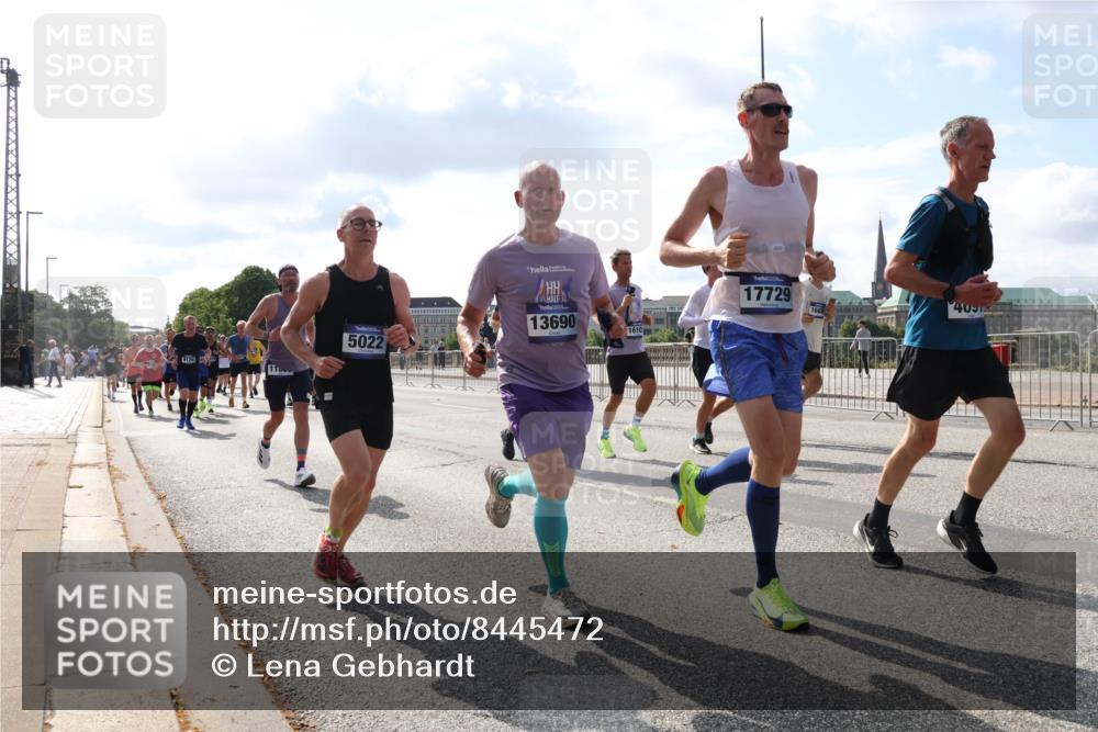 29.06.2025 - hella hamburg halbmarathon Lena Gebhardt http://msf.ph/oto/8445472 29.06.2025 09:53:21 Lombardsbrücke 9126, 1100, 5022, 13690, 17729, 166, 4051, 1012, 1391, 1466, 1558, 1735, 1750, 1759, 2048, 2213, 2234, 2365, 2402, 2590, 2623, 2788, 2970, 3021, 3098, 3146, 3186, 3304, 3414, 3907, 3917, 3928, 4091, 4310, 4553, 4981, 4997, 5022, 5132, 5460, 5623, 5624, 5682, 5692, 6071, 6081, 6152, 6203, 6282, 6375, 6460, 6712, 6716, 6903, 7005, 7093, 7147, 7204, 7322, 7450, 7765, 8063, 8145, 8467, 8664, 9126, 9626, 9723, 9965, 13009 meine-sportfotos.de
