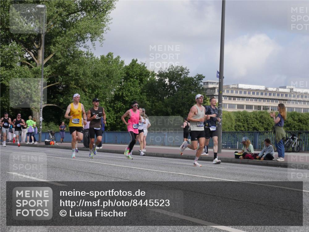 29.06.2025 - hella hamburg halbmarathon Luisa Fischer http://msf.ph/oto/8445523 29.06.2025 09:46:44 Kennedybrücke 4678, 15576, 16118, 7349, 11877, 1065, 1065, 2879, 3075, 3845, 3968, 4678, 7349 meine-sportfotos.de