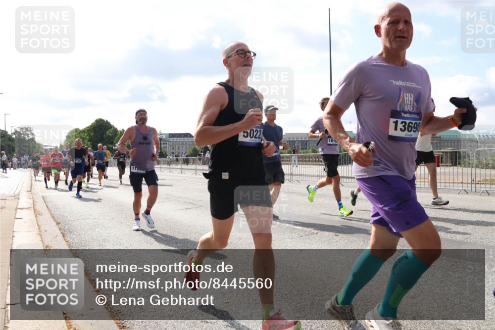 29.06.2025 - hella hamburg halbmarathon Lena Gebhardt http://msf.ph/oto/8445560 29.06.2025 09:53:22 Lombardsbrücke 9126, 5022, 460, 161, 13690, 1012, 1391, 1466, 1558, 1735, 1750, 1759, 2048, 2213, 2234, 2365, 2402, 2590, 2623, 2788, 2970, 3004, 3021, 3098, 3146, 3186, 3304, 3414, 3907, 3917, 3928, 4091, 4310, 4553, 4981, 4997, 5022, 5132, 5460, 5623, 5624, 5682, 5692, 6071, 6081, 6152, 6203, 6282, 6375, 6460, 6712, 6716, 6903, 7005, 7093, 7147, 7204, 7322, 7450, 7765, 8063, 8145, 8467, 8664, 9126, 9626, 9723, 9965, 13009 meine-sportfotos.de