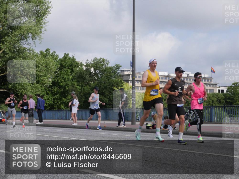 29.06.2025 - hella hamburg halbmarathon Luisa Fischer http://msf.ph/oto/8445609 29.06.2025 09:46:46 Kennedybrücke 2879, 15576, 16118, 1065, 2879, 3075, 3845, 4678, 7349 meine-sportfotos.de