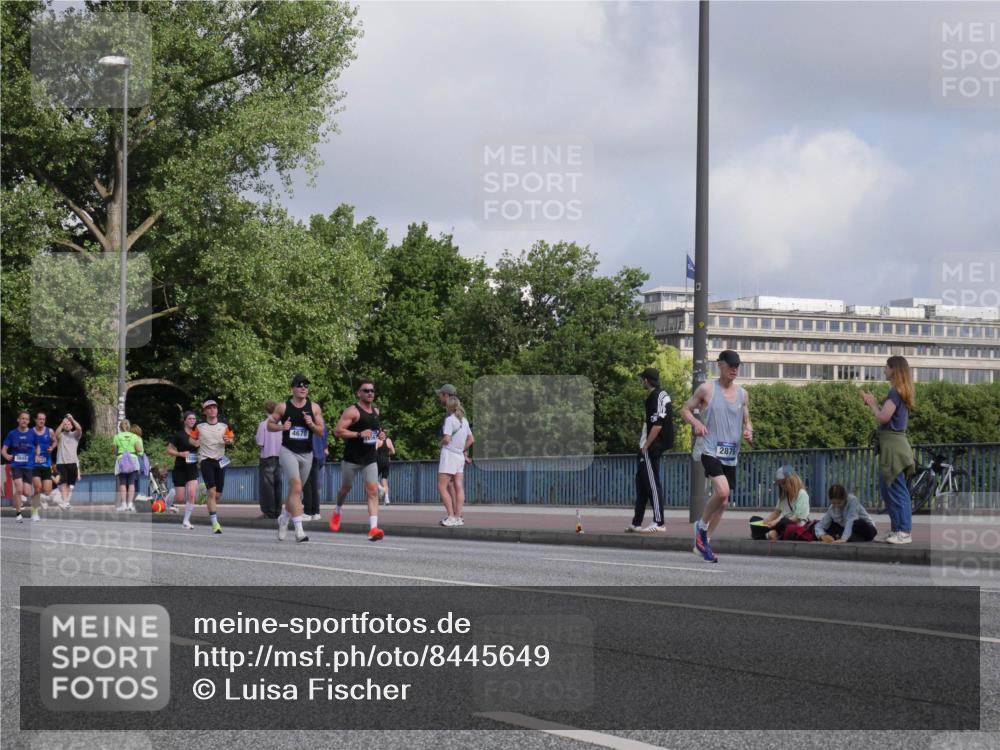 29.06.2025 - hella hamburg halbmarathon Luisa Fischer http://msf.ph/oto/8445649 29.06.2025 09:46:47 Kennedybrücke 1845, 2879, 4678, 1065, 2879, 3845, 4678, 7349 meine-sportfotos.de