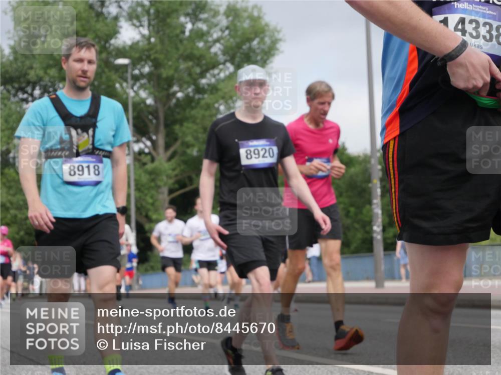 29.06.2025 - hella hamburg halbmarathon Luisa Fischer http://msf.ph/oto/8445670 29.06.2025 10:27:43 Kennedybrücke 8918, 8920, 4338, 4162, 4646, 5039, 5258, 5260, 5954, 7426, 8187, 8918, 8920 meine-sportfotos.de