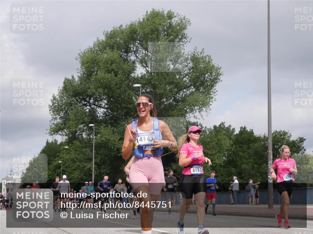 29.06.2025 - hella hamburg halbmarathon Luisa Fischer http://msf.ph/oto/8445751 29.06.2025 10:27:49 Kennedybrücke 14143, 8187, 1634, 16251, 1389, 4162, 5039, 5954, 7426, 7920, 8187, 8918, 8920 meine-sportfotos.de