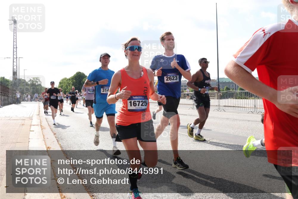 29.06.2025 - hella hamburg halbmarathon Lena Gebhardt http://msf.ph/oto/8445991 29.06.2025 09:53:27 Lombardsbrücke 11283, 4310, 16286, 314, 16725, 2623, 078, 1012, 1391, 1466, 1558, 1735, 1750, 1759, 2048, 2213, 2234, 2365, 2402, 2590, 2623, 2890, 2937, 2970, 3004, 3146, 3186, 3304, 3414, 3907, 3928, 4091, 4140, 4247, 4310, 4553, 4997, 5022, 5132, 5362, 5460, 5532, 5623, 5624, 5692, 6071, 6081, 6152, 6203, 6282, 6375, 6388, 6460, 6712, 6903, 7093, 7147, 7204, 7322, 7385, 7448, 7450, 7480, 7765, 8063, 8145, 8664, 9126, 9626, 9633, 9723, 9965, 13009 meine-sportfotos.de