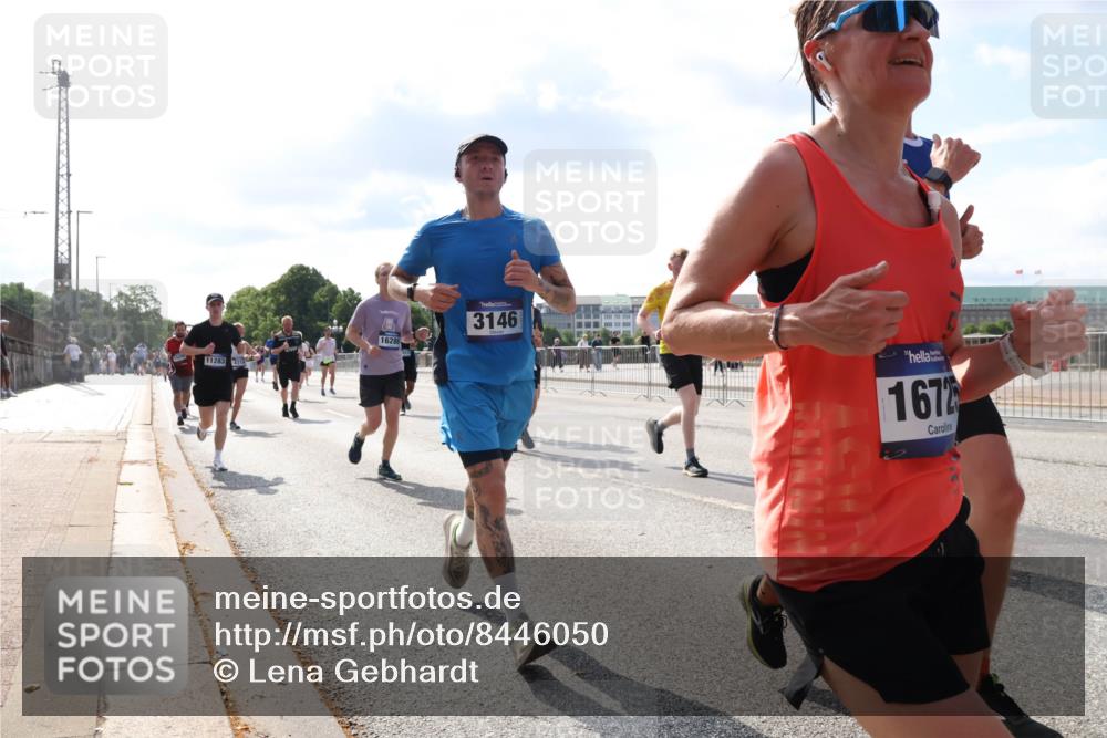 29.06.2025 - hella hamburg halbmarathon Lena Gebhardt http://msf.ph/oto/8446050 29.06.2025 09:53:27 Lombardsbrücke 11283, 1, 16286, 3146, 34, 1672, 1012, 1391, 1466, 1558, 1735, 1750, 1759, 2048, 2213, 2234, 2365, 2402, 2590, 2623, 2890, 2937, 2970, 3004, 3146, 3186, 3304, 3414, 3907, 3928, 4091, 4140, 4247, 4310, 4553, 4997, 5022, 5132, 5362, 5460, 5532, 5623, 5624, 5692, 6071, 6081, 6152, 6203, 6282, 6375, 6388, 6460, 6712, 6903, 7093, 7147, 7204, 7322, 7385, 7448, 7450, 7480, 7765, 8063, 8145, 8664, 9126, 9626, 9633, 9723, 9965, 13009 meine-sportfotos.de