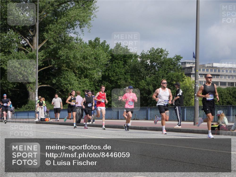 29.06.2025 - hella hamburg halbmarathon Luisa Fischer http://msf.ph/oto/8446059 29.06.2025 09:47:00 Kennedybrücke 10848, 736, 16377, 8473, 5268, 2021, 3201, 5367, 8473, 8731, 10156, 10848 meine-sportfotos.de
