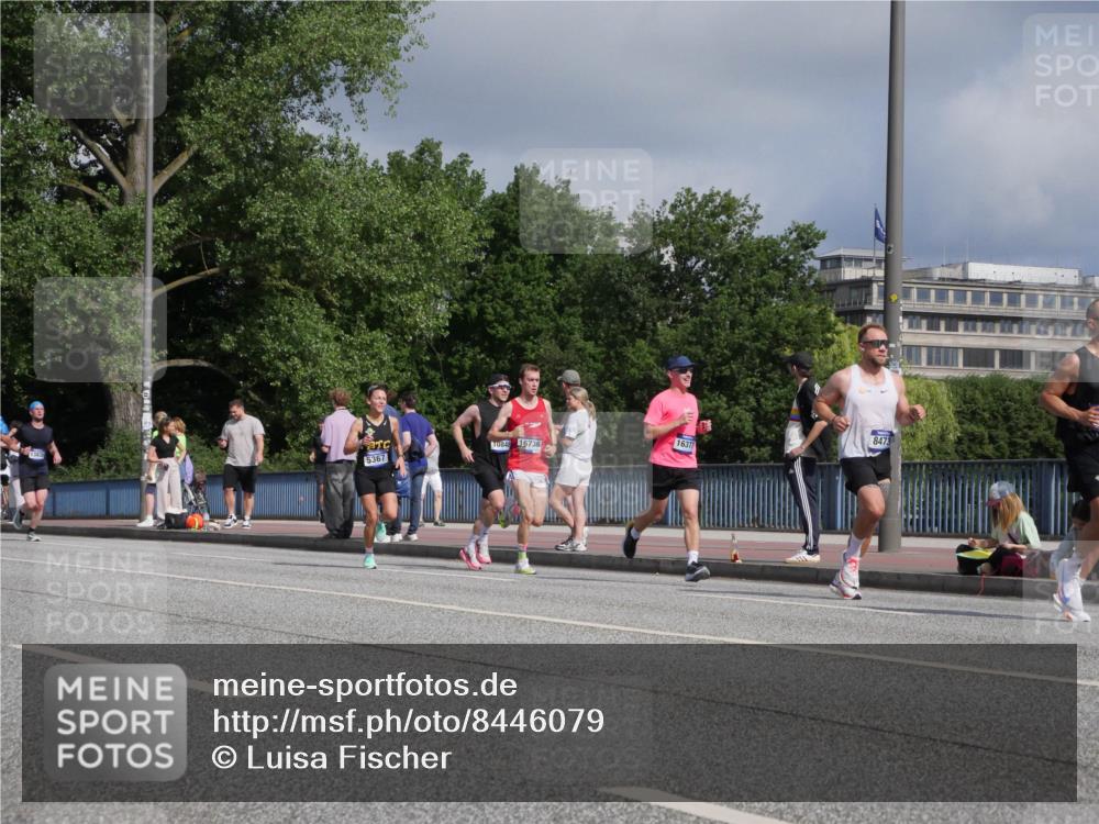 29.06.2025 - hella hamburg halbmarathon Luisa Fischer http://msf.ph/oto/8446079 29.06.2025 09:47:00 Kennedybrücke 8473, 848, 16736, 16377, 5367, 2021, 3201, 5367, 8473, 8731, 10156, 10848 meine-sportfotos.de