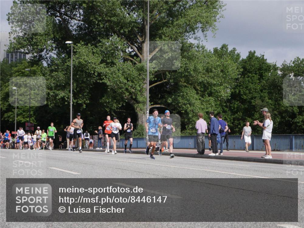 29.06.2025 - hella hamburg halbmarathon Luisa Fischer http://msf.ph/oto/8446147 29.06.2025 09:47:02 Kennedybrücke 1827, 2021, 3201, 5367, 8473, 8731, 10156, 10848 meine-sportfotos.de