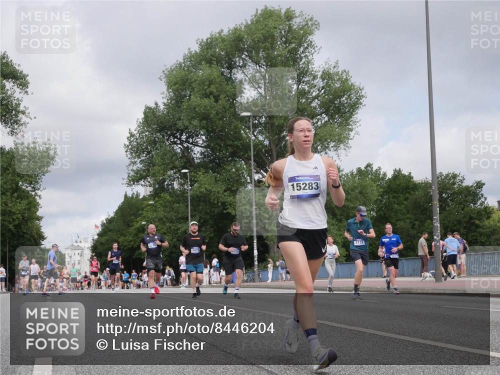 29.06.2025 - hella hamburg halbmarathon Luisa Fischer http://msf.ph/oto/8446204 29.06.2025 10:28:13 Kennedybrücke 2280, 5829, 830, 15283, 2132, 2132, 2249, 2280, 3343, 3786, 4221, 4624, 5138, 5829, 5830, 7528, 9063 meine-sportfotos.de