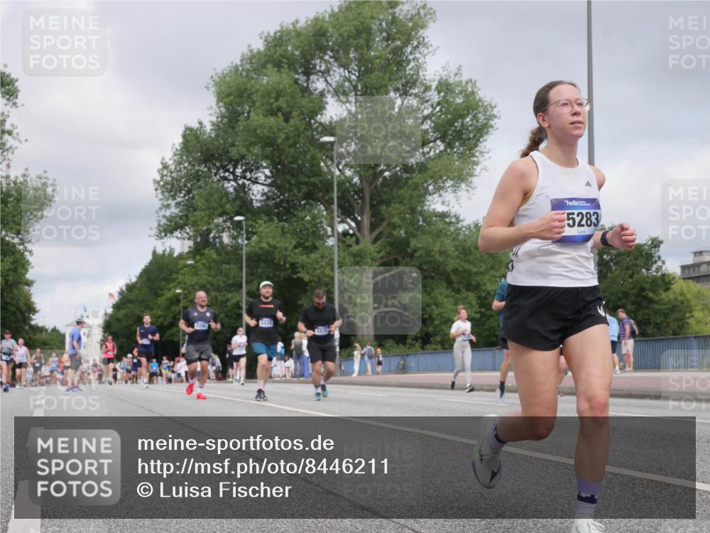 29.06.2025 - hella hamburg halbmarathon Luisa Fischer http://msf.ph/oto/8446211 29.06.2025 10:28:13 Kennedybrücke 5829, 5283, 2132, 2249, 2280, 3343, 3786, 4221, 4624, 5138, 5829, 5830, 7528, 9063 meine-sportfotos.de