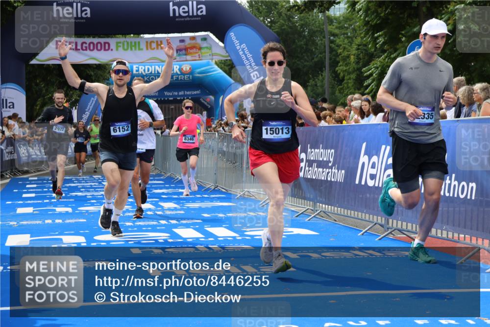 29.06.2025 - hella hamburg halbmarathon Strokosch-Dieckow http://msf.ph/oto/8446255 29.06.2025 10:39:24 Ziel 1343, 2546, 2972, 6037, 6152, 8346, 9116, 12335, 12372, 14359, 15013, 15866, 15965 meine-sportfotos.de