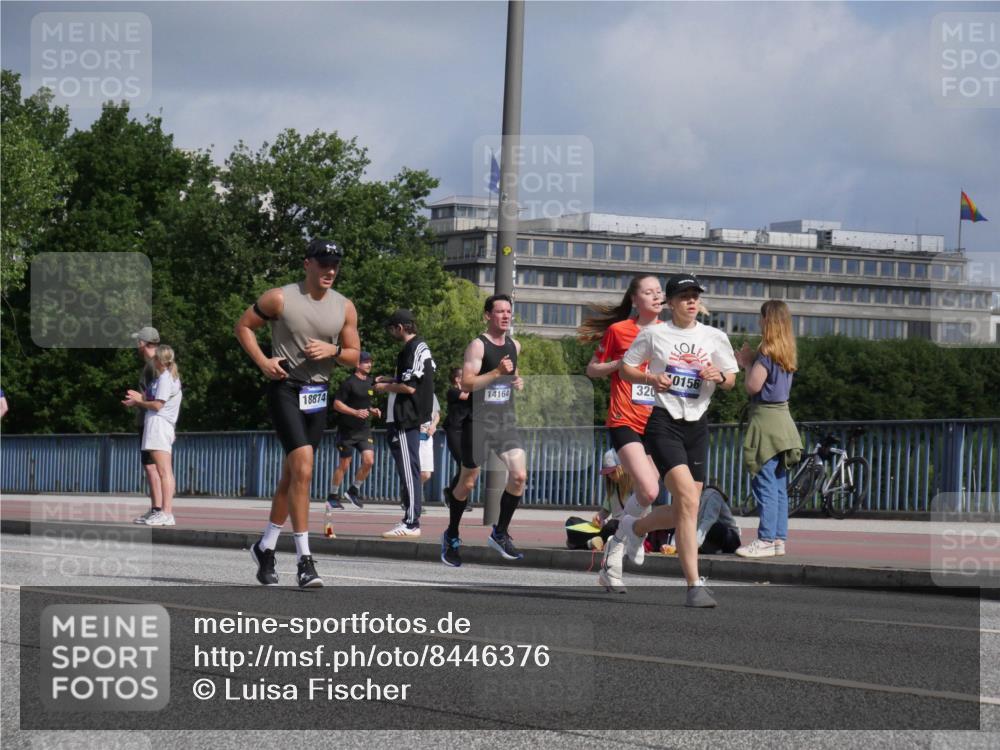 29.06.2025 - hella hamburg halbmarathon Luisa Fischer http://msf.ph/oto/8446376 29.06.2025 09:47:08 Kennedybrücke 18874, 14164, 320, 0156, 3201, 6619, 10156 meine-sportfotos.de