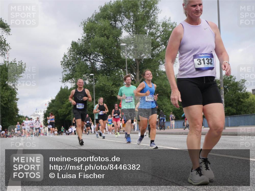 29.06.2025 - hella hamburg halbmarathon Luisa Fischer http://msf.ph/oto/8446382 29.06.2025 10:28:32 Kennedybrücke 4010, 4008, 8083, 3132, 3132, 4008, 4010, 4111, 4797, 8083, 8276, 8962, 9927 meine-sportfotos.de