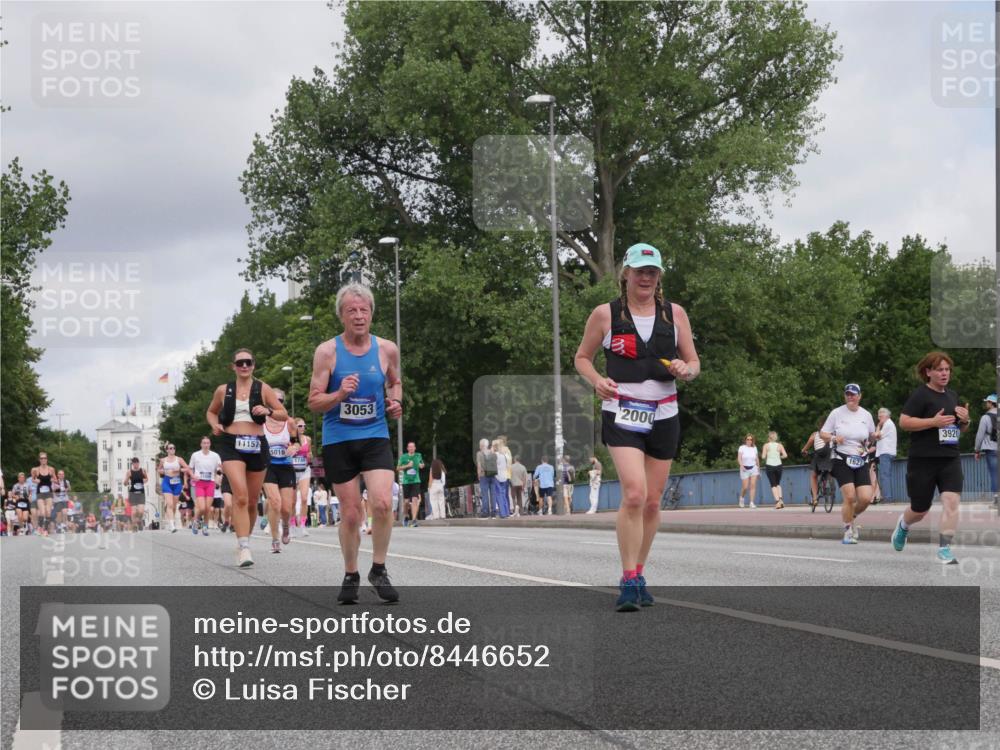 29.06.2025 - hella hamburg halbmarathon Luisa Fischer http://msf.ph/oto/8446652 29.06.2025 10:28:48 Kennedybrücke 11157, 5016, 3053, 2000, 1627, 3920, 1627, 2000, 3053, 3099, 3113, 3920, 4444, 5814, 7778 meine-sportfotos.de