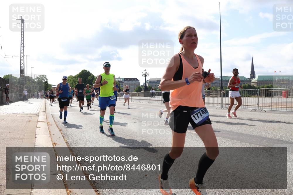 29.06.2025 - hella hamburg halbmarathon Lena Gebhardt http://msf.ph/oto/8446801 29.06.2025 09:53:32 Lombardsbrücke 500, 17748, 1012, 1391, 1466, 1558, 1735, 1750, 1759, 2234, 2270, 2365, 2402, 2516, 2590, 2623, 2890, 2937, 3004, 3146, 3186, 3304, 3414, 3907, 4091, 4140, 4247, 4310, 4553, 4949, 4997, 5022, 5115, 5132, 5362, 5460, 5532, 5623, 5624, 5650, 5692, 6071, 6081, 6152, 6203, 6282, 6375, 6388, 6460, 6575, 6712, 6903, 7204, 7322, 7385, 7448, 7450, 7480, 7765, 8063, 8664, 9030, 9126, 9626, 9633, 9723, 9965, 11077, 13009 meine-sportfotos.de