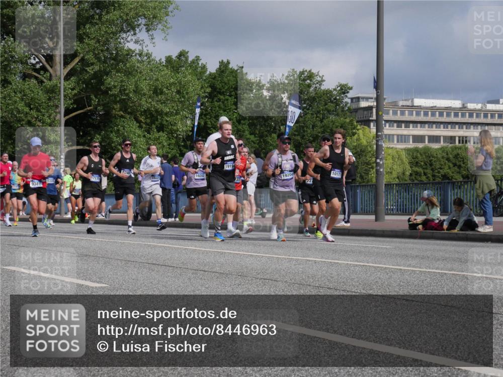29.06.2025 - hella hamburg halbmarathon Luisa Fischer http://msf.ph/oto/8446963 29.06.2025 09:47:29 Kennedybrücke 141, 17175, 5328, 9381, 1919, 5246, 15621, 19202, 130, 19204, 10171, 1758, 2746, 3043, 4050, 5070, 5328, 5746, 6781, 7272, 8209, 8883, 9137, 9381, 10171 meine-sportfotos.de