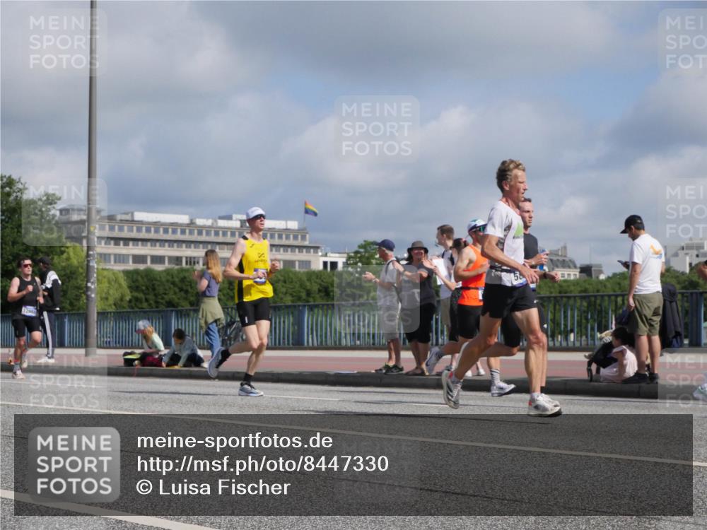 29.06.2025 - hella hamburg halbmarathon Luisa Fischer http://msf.ph/oto/8447330 29.06.2025 09:47:43 Kennedybrücke 1990, 2689, 4129, 4679, 4698, 4749, 5826, 6358, 7481, 7723, 9634, 10017 meine-sportfotos.de