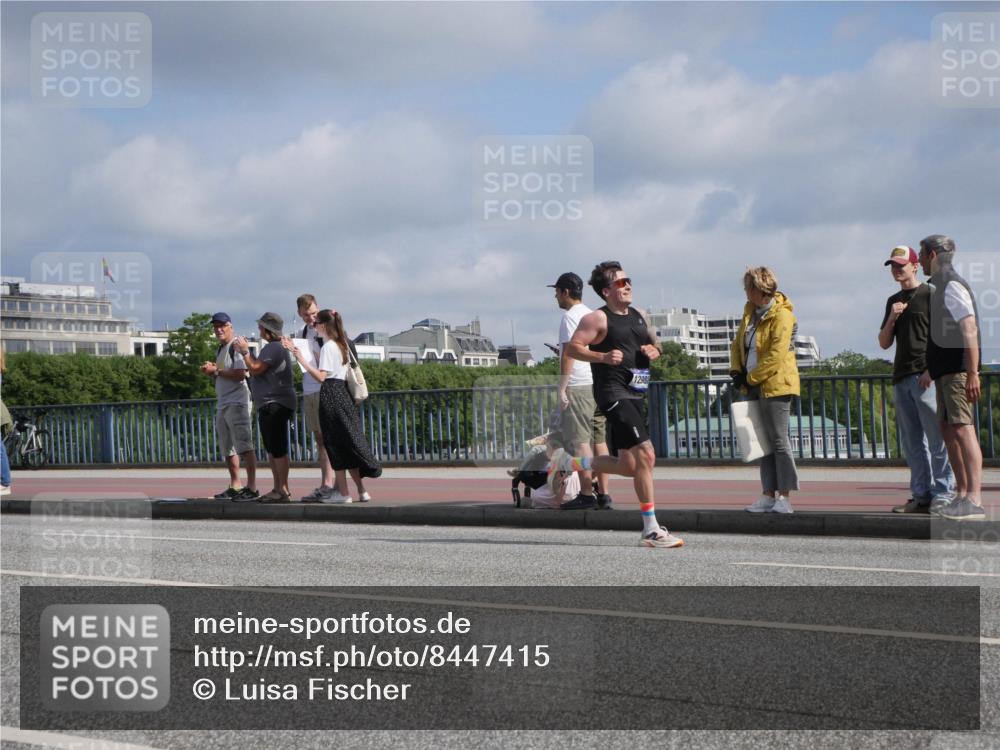29.06.2025 - hella hamburg halbmarathon Luisa Fischer http://msf.ph/oto/8447415 29.06.2025 09:47:45 Kennedybrücke 1298, 1990, 2689, 4129, 4679, 4698, 4749, 6358, 7481, 8190, 9634, 10017 meine-sportfotos.de