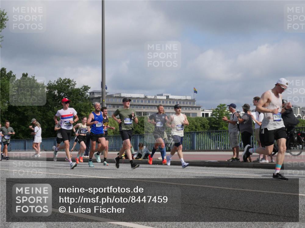 29.06.2025 - hella hamburg halbmarathon Luisa Fischer http://msf.ph/oto/8447459 29.06.2025 09:47:48 Kennedybrücke 4675, 4745, 17151, 18177, 10017, 6358, 7481, 2689, 4129, 4679, 4698, 4749, 6358, 7481, 8190, 10017 meine-sportfotos.de