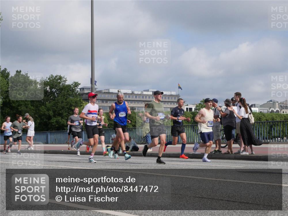 29.06.2025 - hella hamburg halbmarathon Luisa Fischer http://msf.ph/oto/8447472 29.06.2025 09:47:48 Kennedybrücke 1719, 6755, 10017, 18177, 7481, 2689, 4129, 4679, 4698, 4749, 6358, 7481, 8190, 10017 meine-sportfotos.de