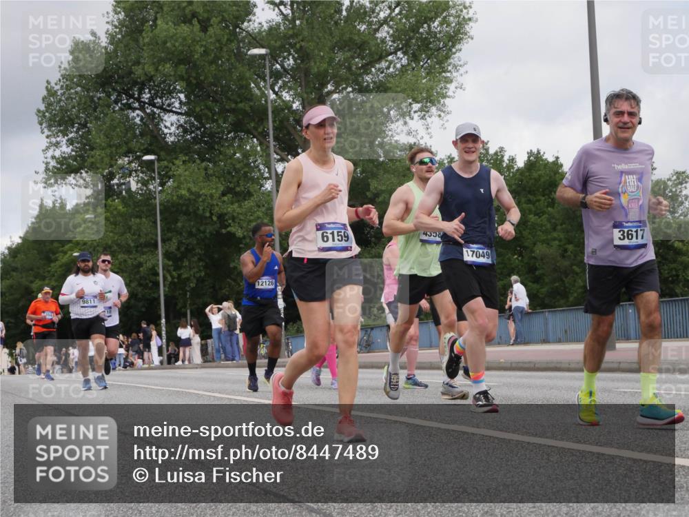 29.06.2025 - hella hamburg halbmarathon Luisa Fischer http://msf.ph/oto/8447489 29.06.2025 10:29:46 Kennedybrücke 9811, 12126, 6159, 4558, 17049, 3617, 1973, 3617, 4267, 4268, 4315, 4358, 5494, 6159, 6637, 8281, 8942, 9811, 10104 meine-sportfotos.de