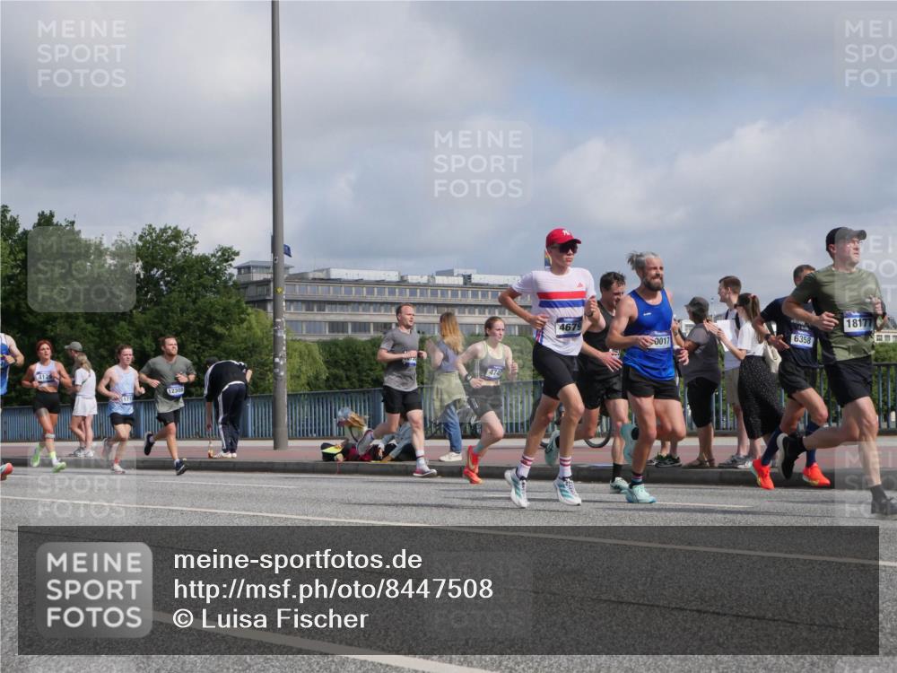 29.06.2025 - hella hamburg halbmarathon Luisa Fischer http://msf.ph/oto/8447508 29.06.2025 09:47:49 Kennedybrücke 4129, 12308, 474, 4679, 0017, 6358, 18177, 2689, 4129, 4679, 4698, 4749, 6358, 7481, 8190, 10017 meine-sportfotos.de