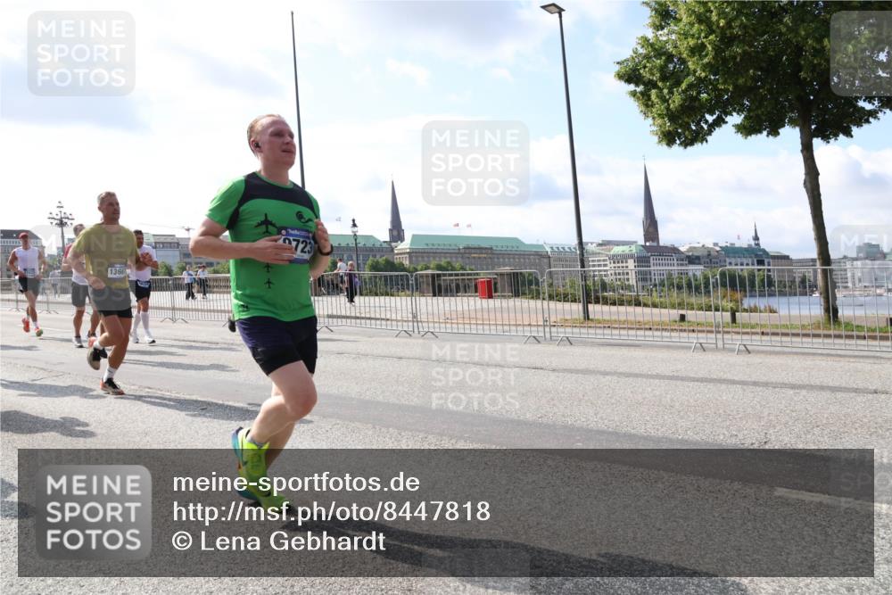29.06.2025 - hella hamburg halbmarathon Lena Gebhardt http://msf.ph/oto/8447818 29.06.2025 09:53:39 Lombardsbrücke 13667, 723, 1466, 1558, 1750, 1759, 2234, 2270, 2365, 2402, 2516, 2623, 2823, 2890, 2937, 3004, 3146, 3186, 3414, 4091, 4140, 4247, 4310, 4553, 4949, 5022, 5115, 5362, 5460, 5532, 5623, 5624, 5650, 5692, 6071, 6203, 6282, 6309, 6375, 6388, 6460, 6575, 6903, 7167, 7204, 7322, 7385, 7448, 7450, 7480, 7734, 7765, 8023, 8063, 8269, 9030, 9043, 9126, 9626, 9633, 9723, 9965, 10792, 11077, 11936, 13009 meine-sportfotos.de