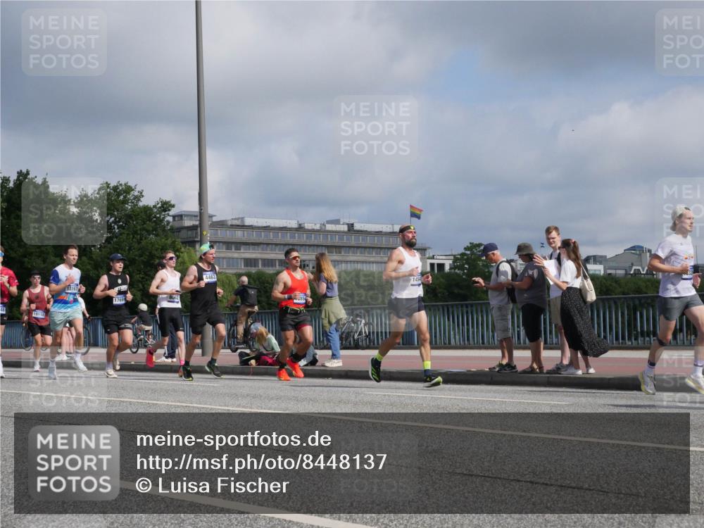 29.06.2025 - hella hamburg halbmarathon Luisa Fischer http://msf.ph/oto/8448137 29.06.2025 09:48:14 Kennedybrücke 19118, 13167, 1769, 8062, 4463, 1454, 1894, 4463, 7055, 8062, 9345 meine-sportfotos.de