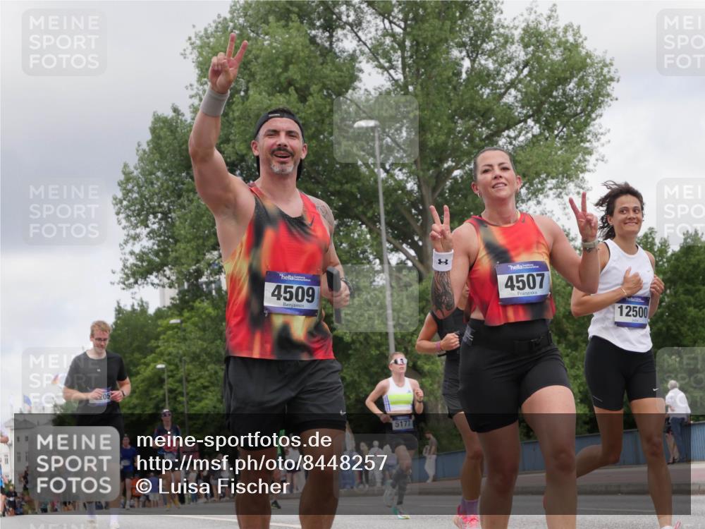 29.06.2025 - hella hamburg halbmarathon Luisa Fischer http://msf.ph/oto/8448257 29.06.2025 10:30:32 Kennedybrücke 05, 4509, 5177, 4507, 12500, 2045, 2643, 4507, 4509, 5177, 5495, 6214, 7314, 7978, 8085, 10205 meine-sportfotos.de