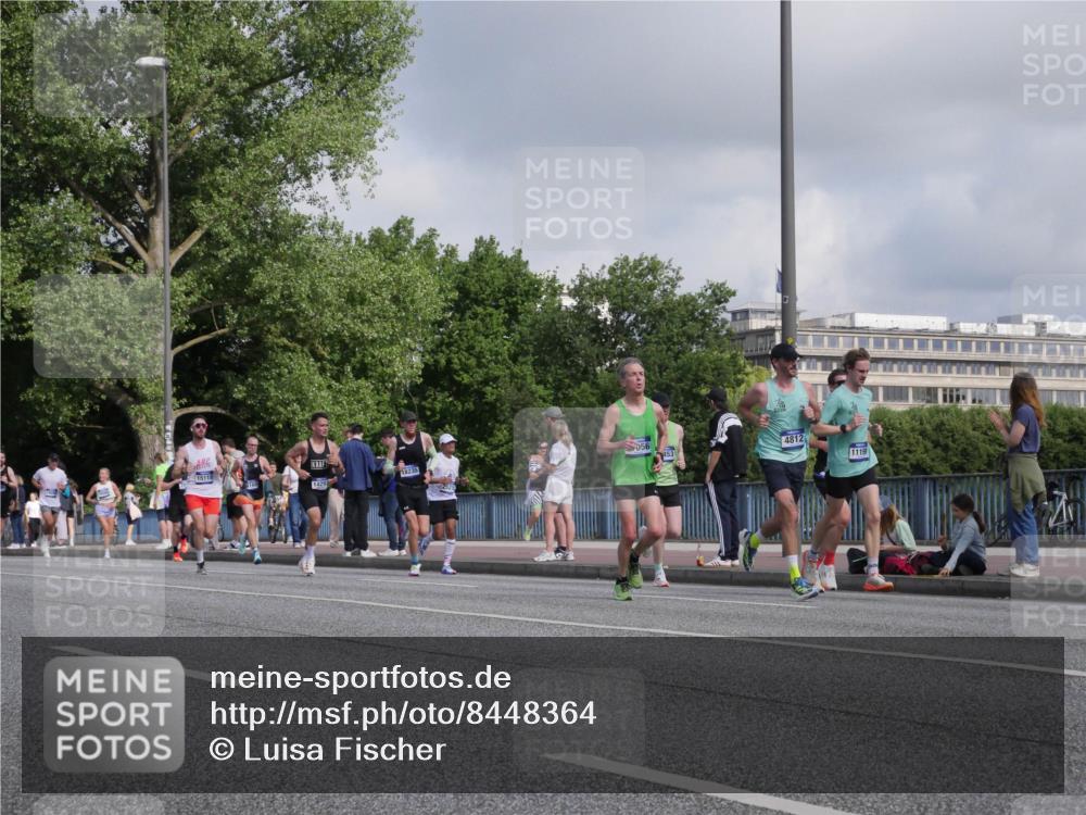 29.06.2025 - hella hamburg halbmarathon Luisa Fischer http://msf.ph/oto/8448364 29.06.2025 09:48:24 Kennedybrücke 15115, 056, 4812, 18235, 453, 1429, 1119, 2525, 4812, 6169, 6495, 7055, 7845, 8784, 9345, 10453 meine-sportfotos.de