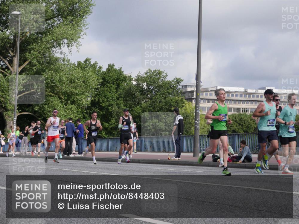 29.06.2025 - hella hamburg halbmarathon Luisa Fischer http://msf.ph/oto/8448403 29.06.2025 09:48:25 Kennedybrücke 15115, 18235, 6169, 1429, 56, 4812, 11199, 2525, 4812, 6169, 6495, 7845, 8784, 10453 meine-sportfotos.de