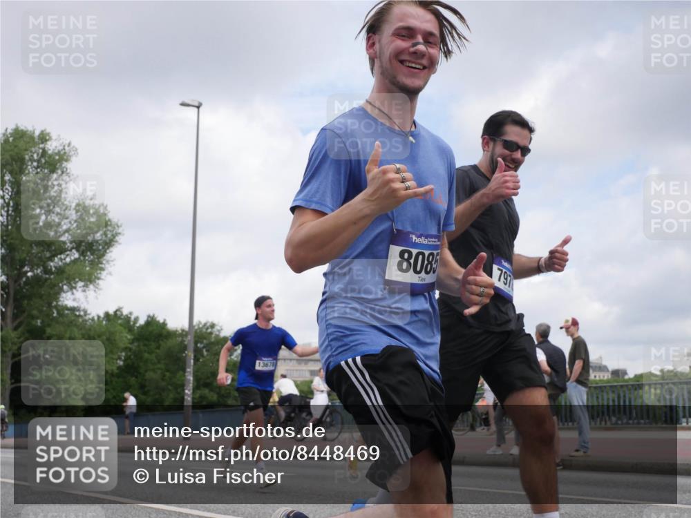 29.06.2025 - hella hamburg halbmarathon Luisa Fischer http://msf.ph/oto/8448469 29.06.2025 10:30:42 Kennedybrücke 13678, 808, 797, 2080, 2643, 5369, 5495, 5825, 7944, 7978, 8085, 8215, 9567 meine-sportfotos.de