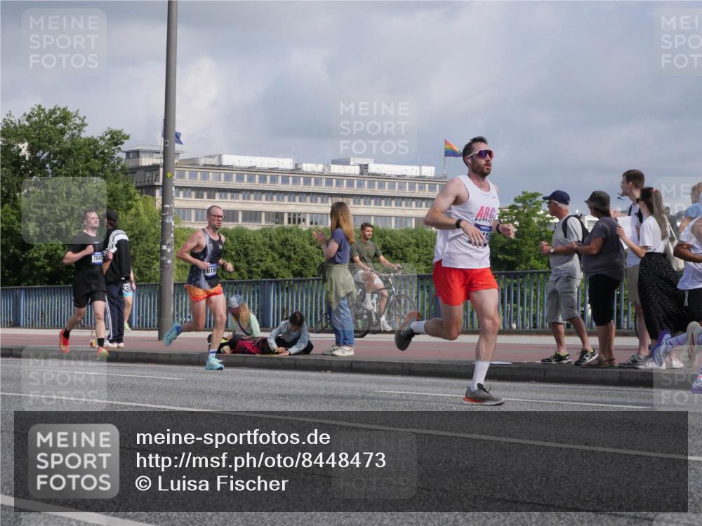 29.06.2025 - hella hamburg halbmarathon Luisa Fischer http://msf.ph/oto/8448473 29.06.2025 09:48:29 Kennedybrücke 7845, 6169, 15, 2525, 3809, 3843, 3955, 4812, 5042, 6169, 6495, 7845, 8784, 8956, 10453 meine-sportfotos.de