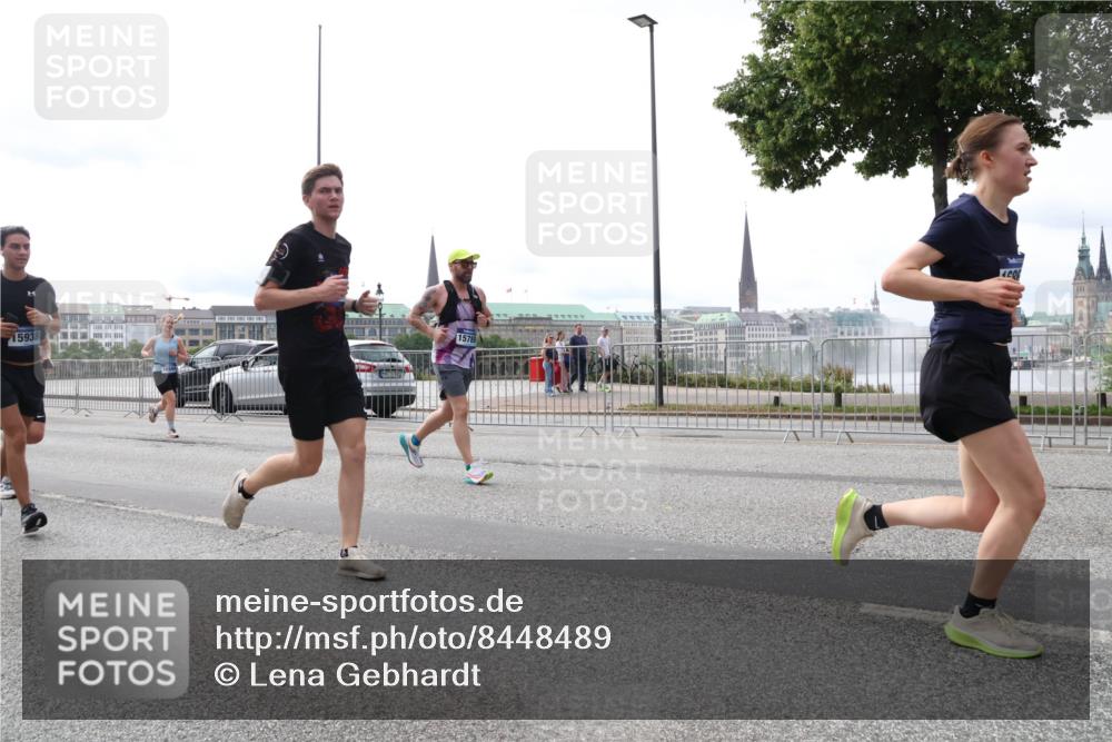 29.06.2025 - hella hamburg halbmarathon Lena Gebhardt http://msf.ph/oto/8448489 29.06.2025 10:30:30 Lombardsbrücke 5938, 15789, 1059, 1547, 1647, 2569, 2754, 2755, 2901, 3281, 3443, 3573, 4198, 4575, 4819, 6344, 6556, 6598, 6616, 6626, 7071, 7120, 9830, 10880, 11984, 12349, 12350, 12460, 12461, 12504, 12687, 12688, 12710, 13418, 14216, 14304, 14421, 15299, 15757, 15789, 15938, 16182, 16504, 16601, 16604, 16735, 16769, 16791, 16864, 18046, 18362, 18503, 18671, 18795, 18860 meine-sportfotos.de