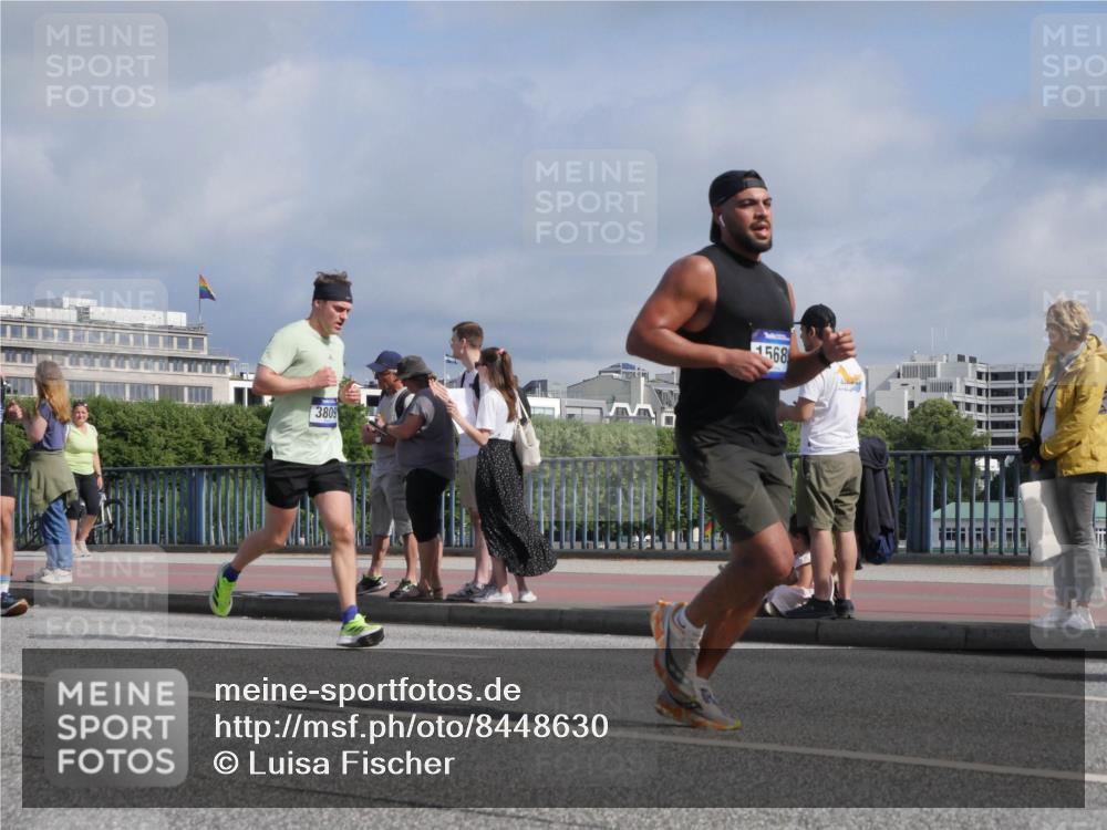 29.06.2025 - hella hamburg halbmarathon Luisa Fischer http://msf.ph/oto/8448630 29.06.2025 09:48:37 Kennedybrücke 3809, 1568, 3809, 3843, 3955, 5042, 8784, 8956, 10298 meine-sportfotos.de
