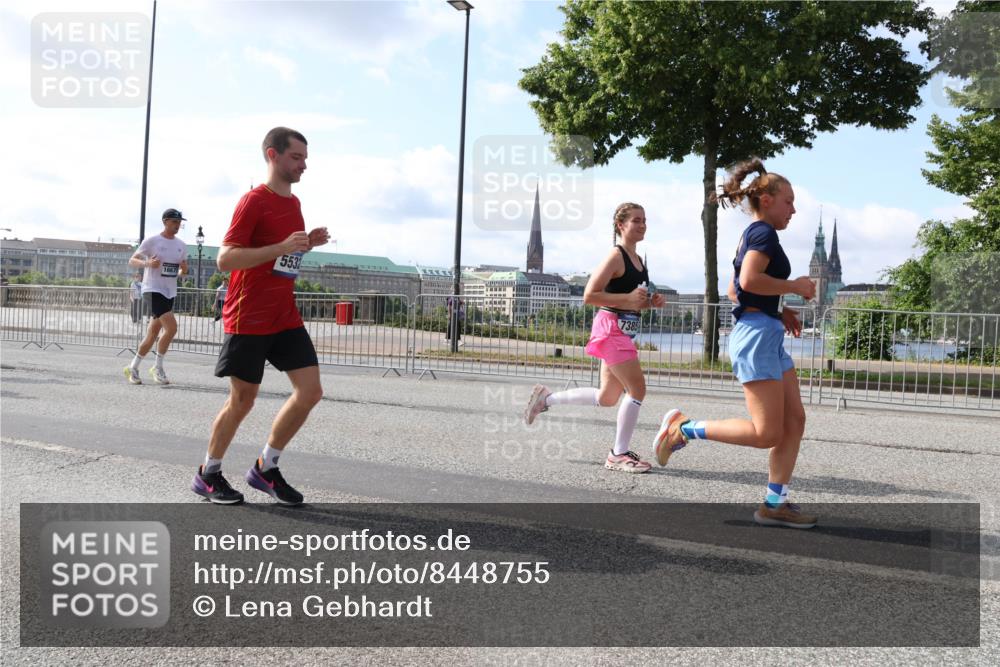 29.06.2025 - hella hamburg halbmarathon Lena Gebhardt http://msf.ph/oto/8448755 29.06.2025 09:53:45 Lombardsbrücke 16677, 5532, 7385, 1098, 1466, 1558, 1750, 1759, 2270, 2365, 2402, 2516, 2623, 2823, 2890, 2937, 3004, 3146, 3186, 3414, 4091, 4140, 4235, 4247, 4310, 4949, 5022, 5115, 5362, 5460, 5528, 5532, 5624, 5650, 5692, 6071, 6282, 6309, 6375, 6388, 6460, 6575, 6903, 7167, 7322, 7385, 7448, 7480, 7734, 7765, 8023, 8269, 9030, 9043, 9105, 9126, 9619, 9626, 9633, 9723, 9965, 10792, 11077, 11936, 13009 meine-sportfotos.de