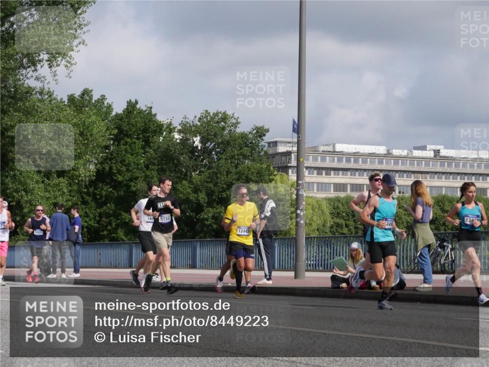 29.06.2025 - hella hamburg halbmarathon Luisa Fischer http://msf.ph/oto/8449223 29.06.2025 09:49:05 Kennedybrücke 180, 5152, 349, 12447, 134, 1577, 2243, 5048, 5152, 5660, 7466, 8312, 8323, 10477 meine-sportfotos.de