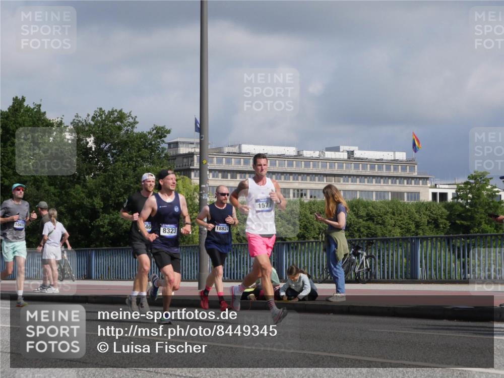 29.06.2025 - hella hamburg halbmarathon Luisa Fischer http://msf.ph/oto/8449345 29.06.2025 09:49:09 Kennedybrücke 46, 18824, 10477, 8323, 1577, 1053, 1577, 5152, 5660, 7466, 8312, 8323, 10477 meine-sportfotos.de