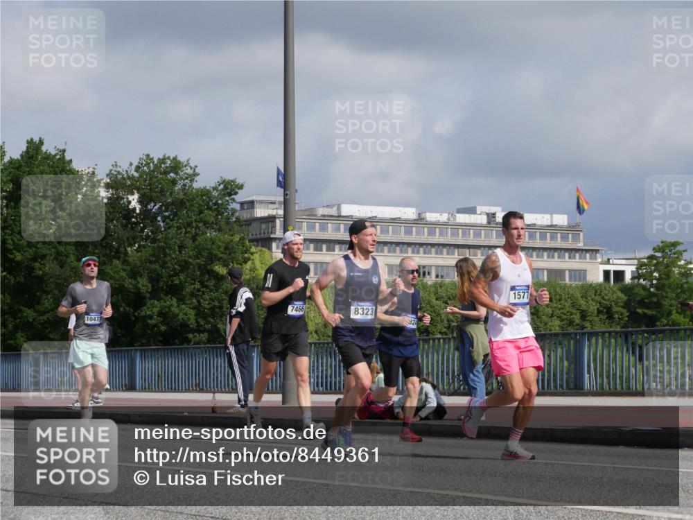 29.06.2025 - hella hamburg halbmarathon Luisa Fischer http://msf.ph/oto/8449361 29.06.2025 09:49:09 Kennedybrücke 7466, 1047, 8323, 1577, 1053, 1577, 5152, 5660, 7466, 8312, 8323, 10477 meine-sportfotos.de