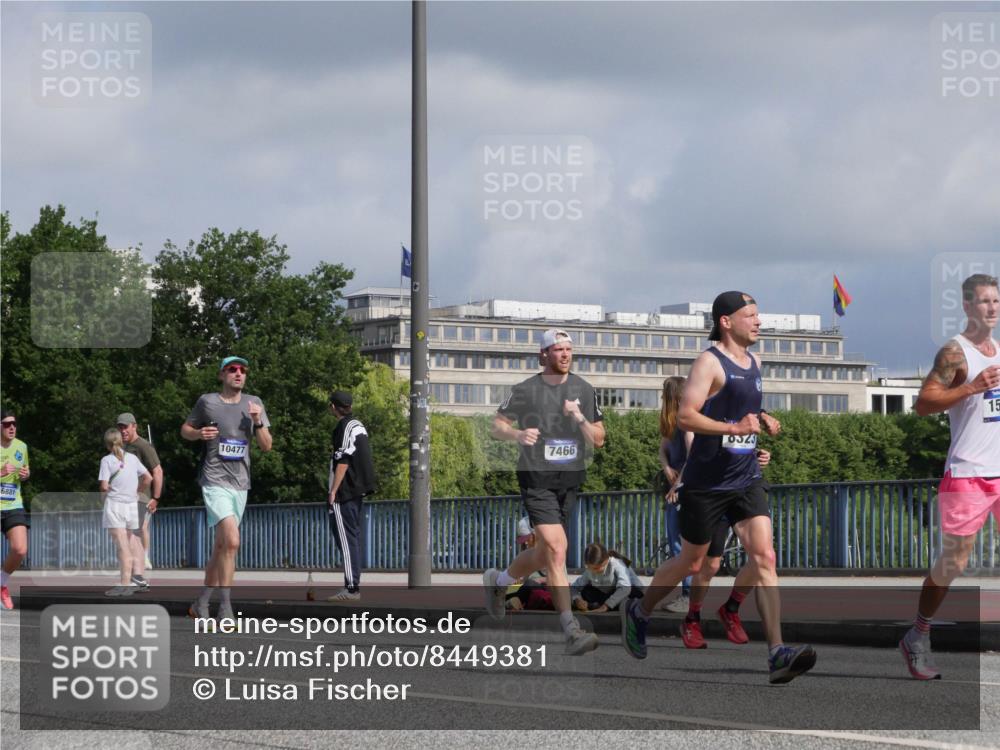 29.06.2025 - hella hamburg halbmarathon Luisa Fischer http://msf.ph/oto/8449381 29.06.2025 09:49:10 Kennedybrücke 6881, 10477, 7466, 0323, 1053, 1577, 5152, 5193, 5660, 7466, 8323, 10477 meine-sportfotos.de