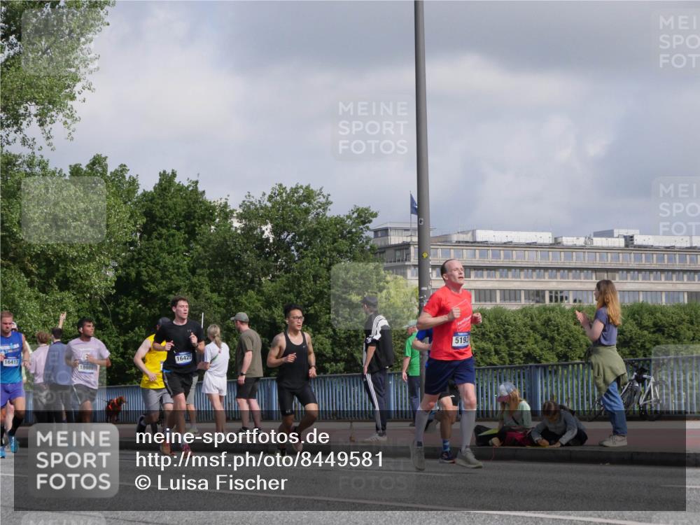 29.06.2025 - hella hamburg halbmarathon Luisa Fischer http://msf.ph/oto/8449581 29.06.2025 09:49:18 Kennedybrücke 16417, 18986, 16425, 5193, 1053, 1396, 1411, 1959, 2836, 5193, 7080, 7622, 7867 meine-sportfotos.de