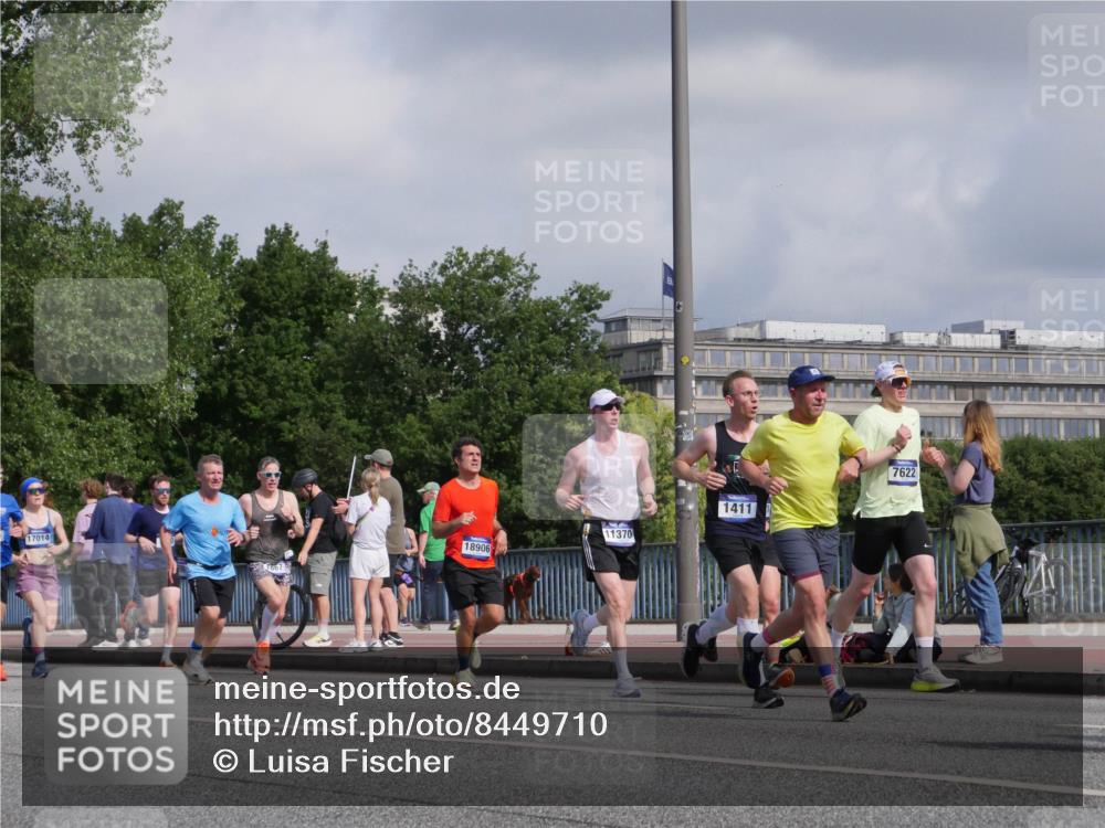29.06.2025 - hella hamburg halbmarathon Luisa Fischer http://msf.ph/oto/8449710 29.06.2025 09:49:22 Kennedybrücke 17014, 7867, 18906, 11370, 1411, 7622, 1396, 1407, 1411, 1959, 2836, 3935, 5193, 6305, 7080, 7622, 7867, 9508 meine-sportfotos.de