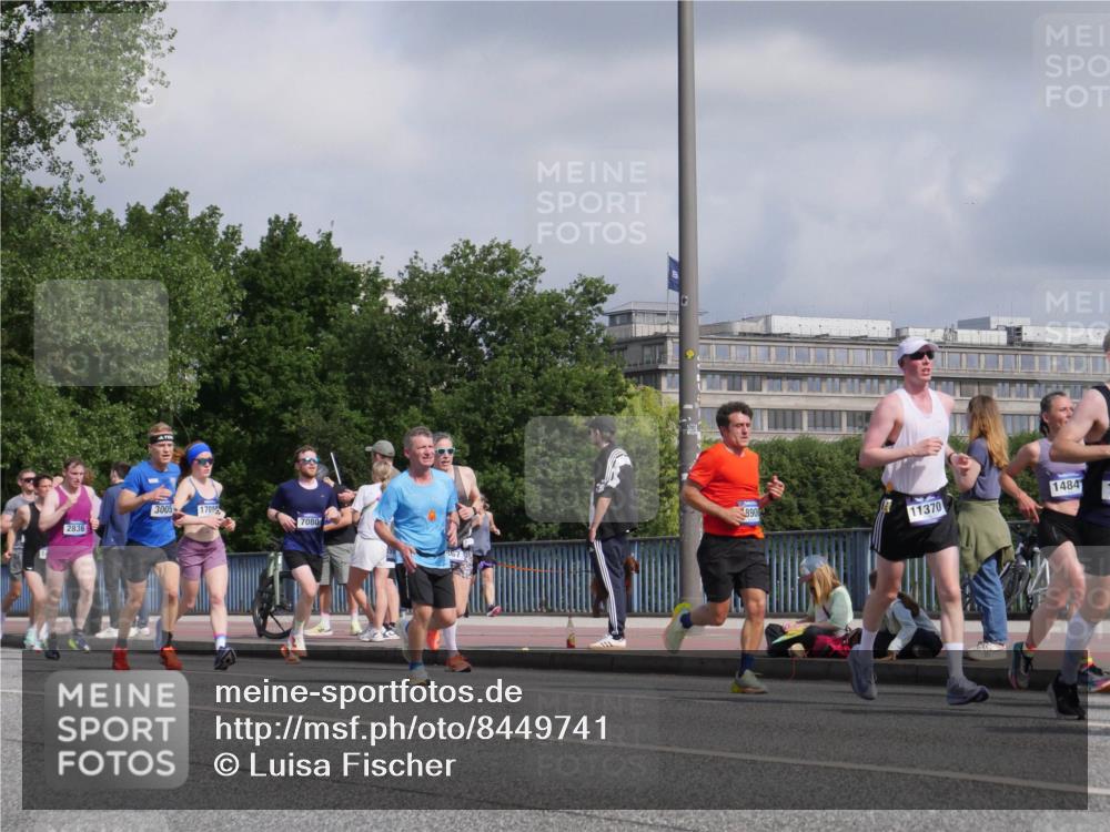 29.06.2025 - hella hamburg halbmarathon Luisa Fischer http://msf.ph/oto/8449741 29.06.2025 09:49:23 Kennedybrücke 3005, 1701, 2836, 7080, 890, 11370, 14841, 1396, 1407, 1411, 1959, 2836, 3935, 5193, 6305, 7080, 7622, 7867, 9376, 9508 meine-sportfotos.de