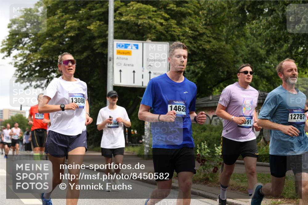 29.06.2025 - hella hamburg halbmarathon Yannick Fuchs http://msf.ph/oto/8450582 29.06.2025 10:55:36 20KM 2086, 2391, 2591, 3400, 4068, 5839, 5870, 6391, 7033, 7049, 7757, 8364, 8531, 8590, 9453, 9752, 9932, 10031, 10177, 10746, 11465, 11515, 12125, 12787, 13064, 13086, 13491, 13699, 14605, 14628, 15008, 15252, 15520, 15539, 15733, 16128, 16145, 16614, 18551 meine-sportfotos.de