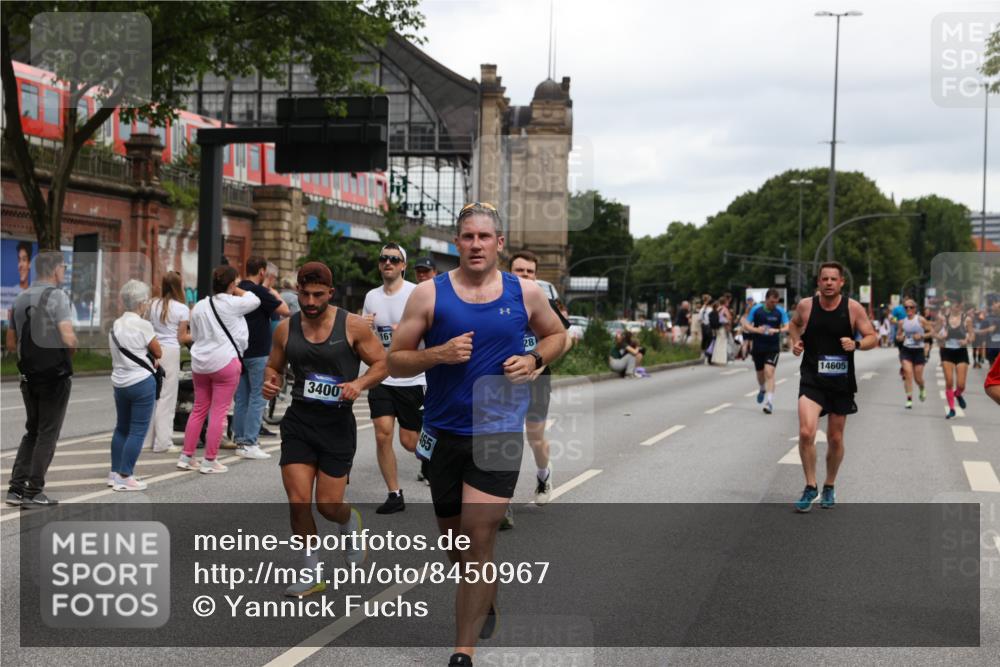 29.06.2025 - hella hamburg halbmarathon Yannick Fuchs http://msf.ph/oto/8450967 29.06.2025 10:55:43 20KM 1135, 1138, 1147, 2086, 2391, 2591, 3097, 3400, 4068, 4095, 5839, 5870, 6391, 7033, 7049, 7757, 8364, 8531, 8590, 9297, 9932, 10031, 10177, 10194, 10746, 11465, 12125, 12787, 13064, 13086, 13491, 13699, 13958, 14605, 14628, 15252, 15520, 15539, 15733, 15908, 16128, 16145, 18551, 18799 meine-sportfotos.de